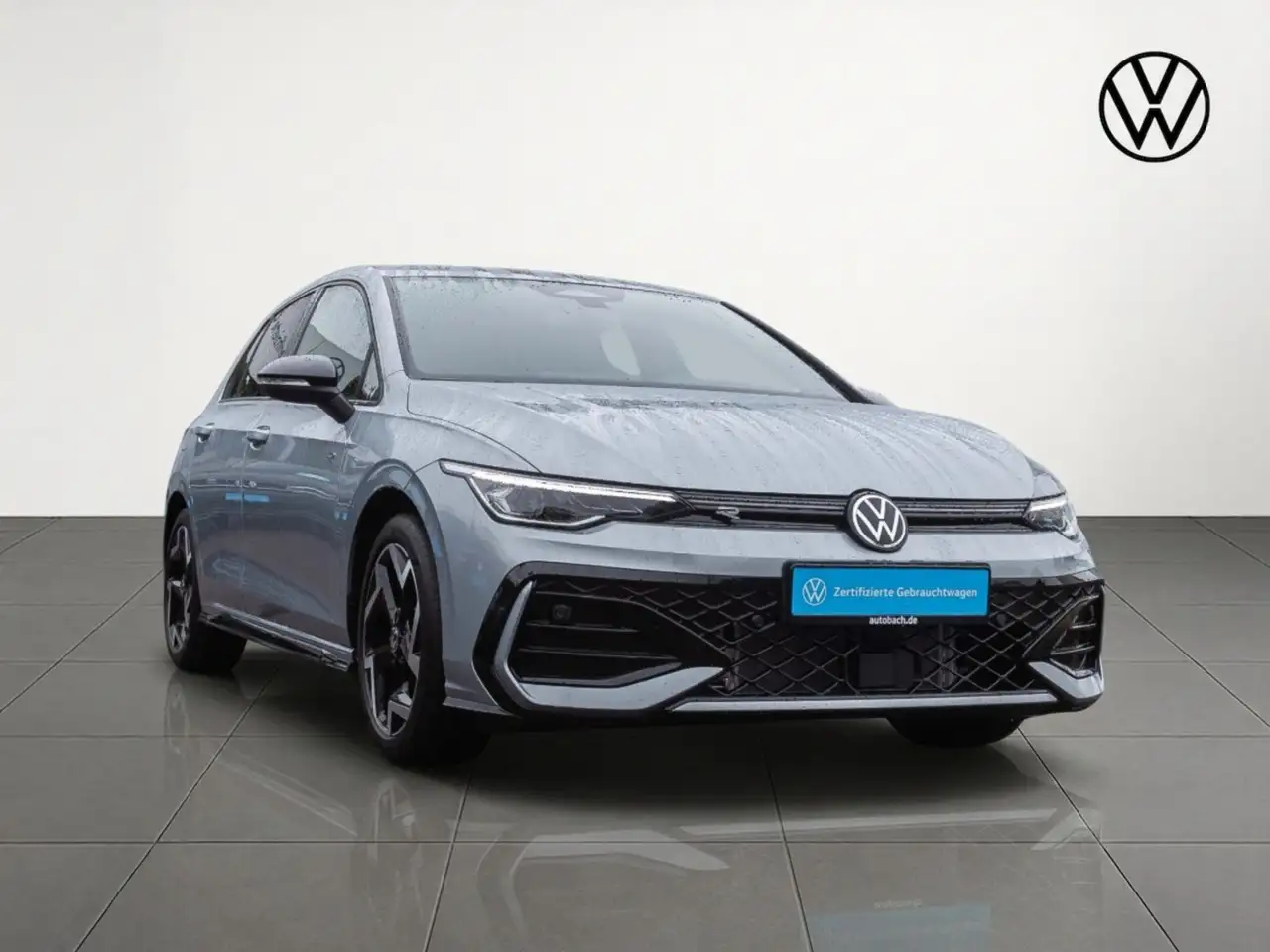 Volkswagen Golf VIII 3