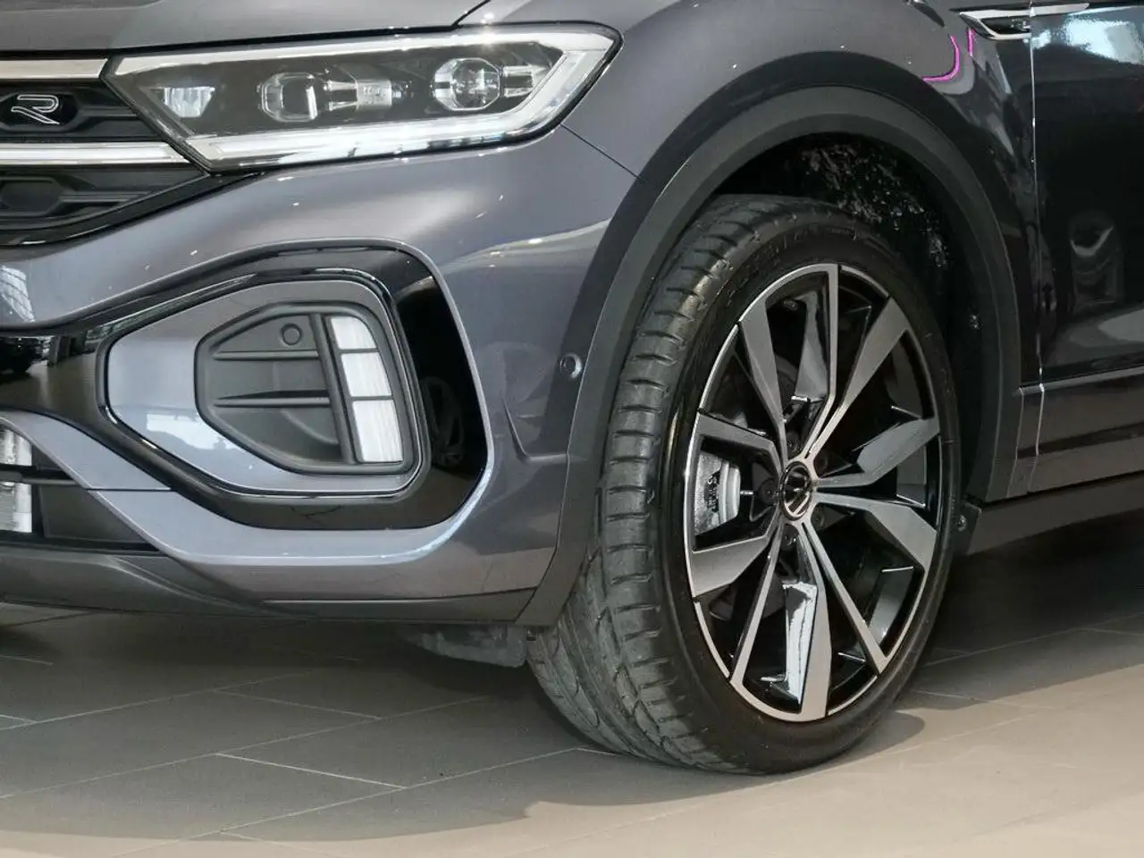 Volkswagen T-Roc 10