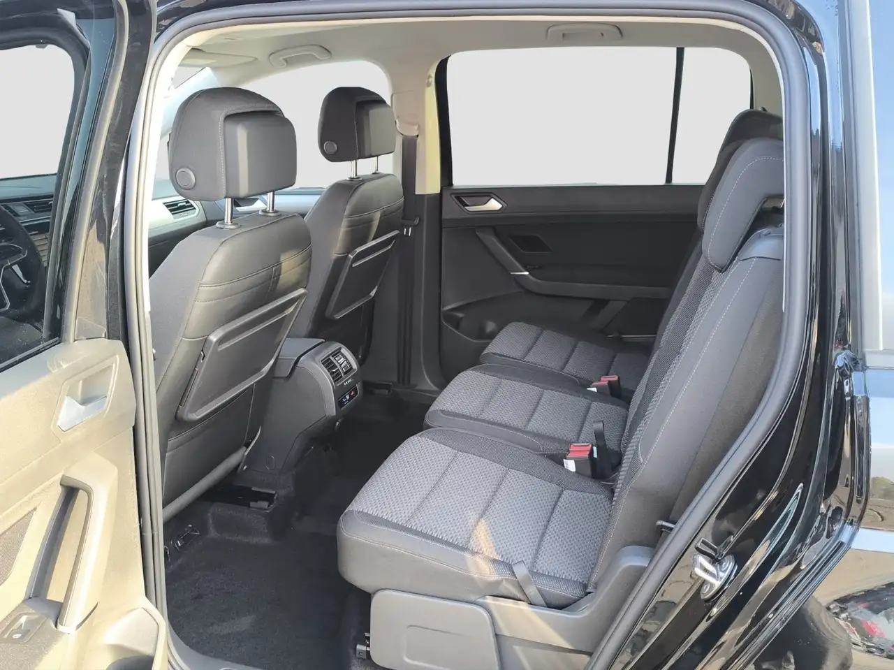 Volkswagen Touran 16