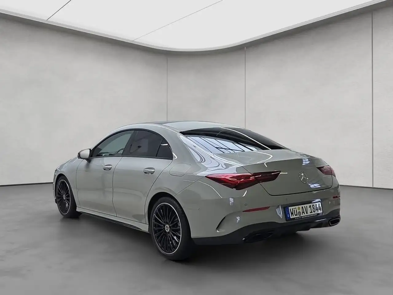 Mercedes-Benz CLA 180 3