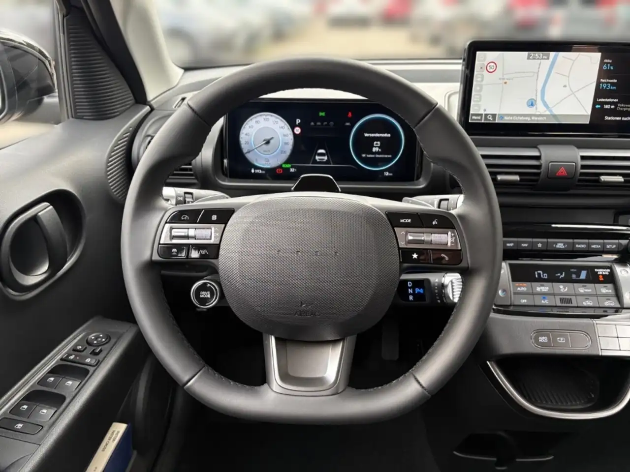 Hyundai Inster 8