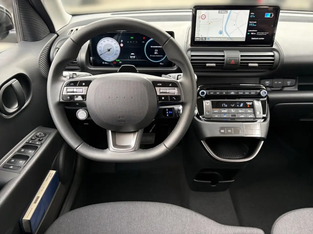 Hyundai Inster 10