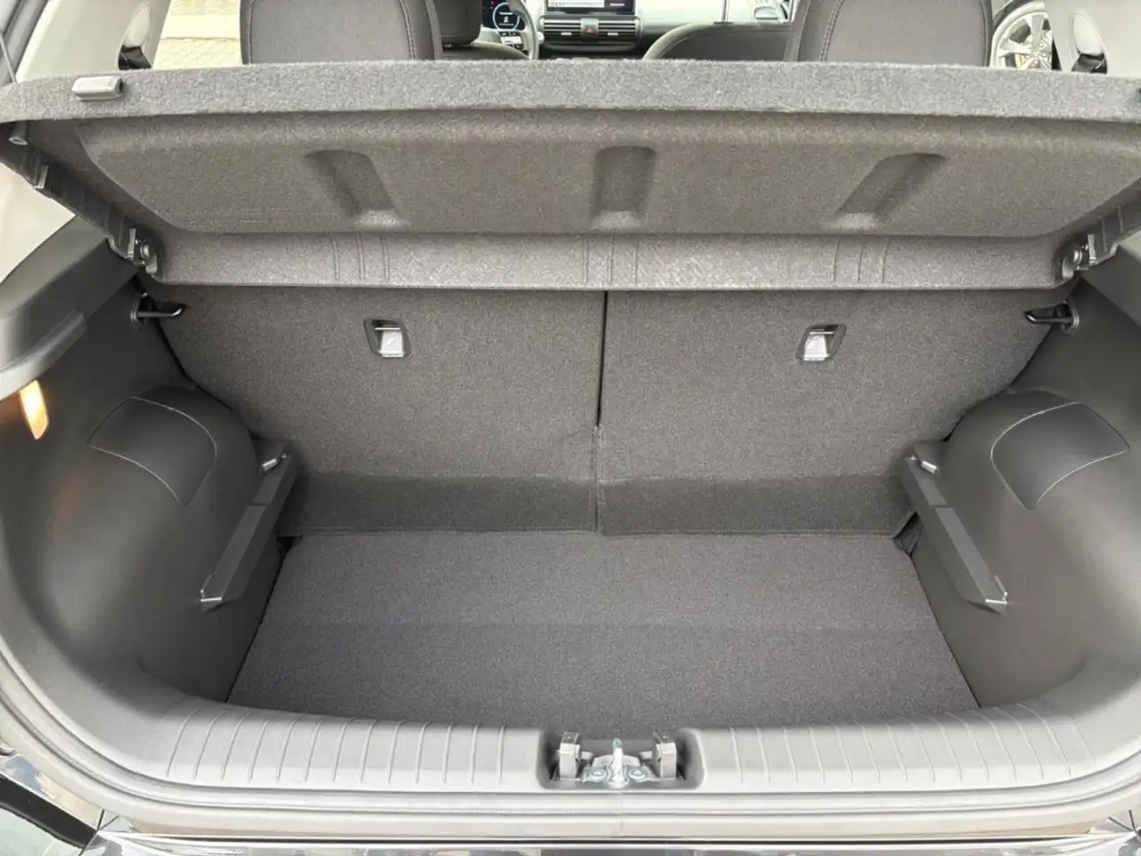 Hyundai Inster 12