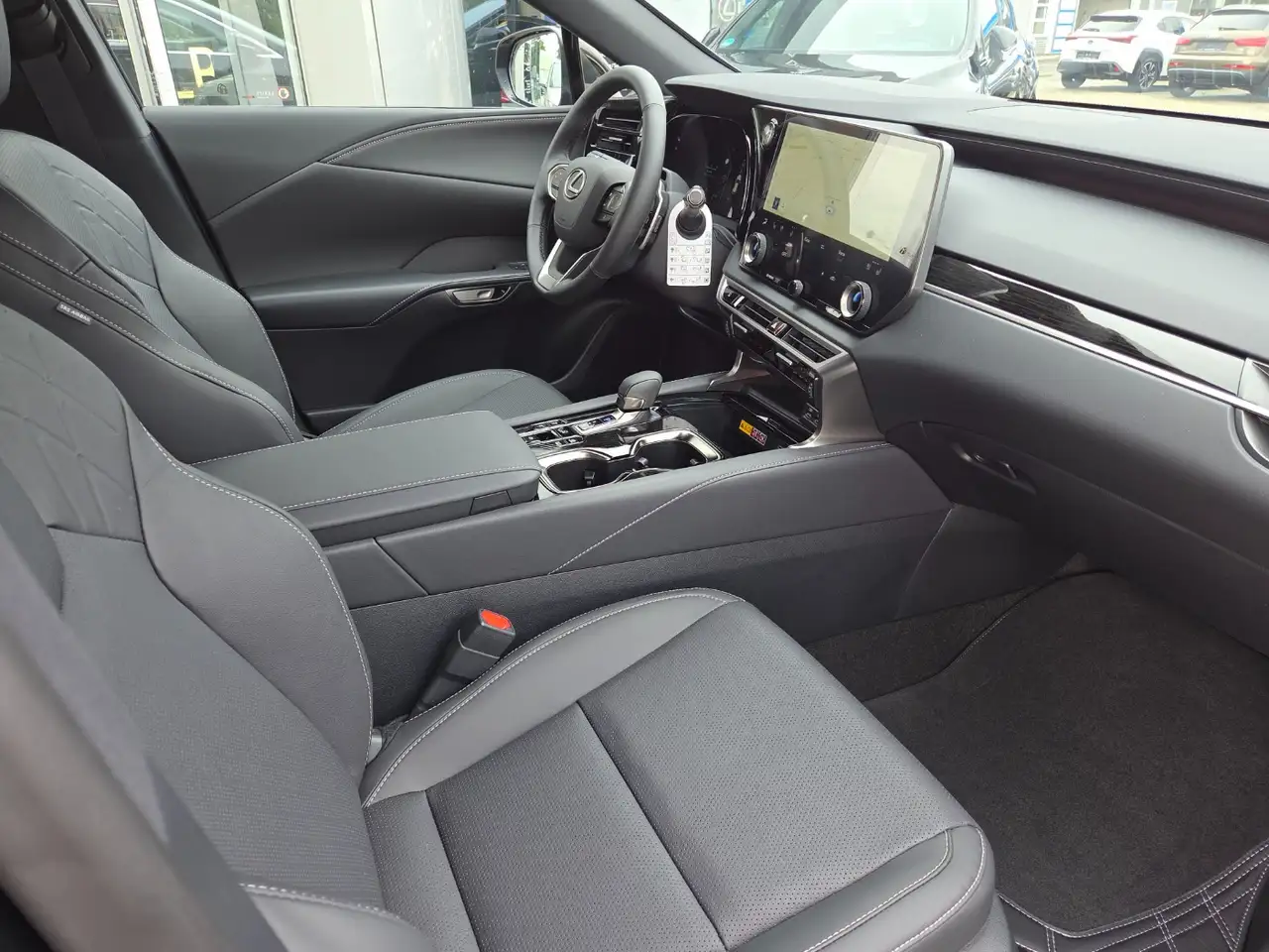 Lexus RX 8