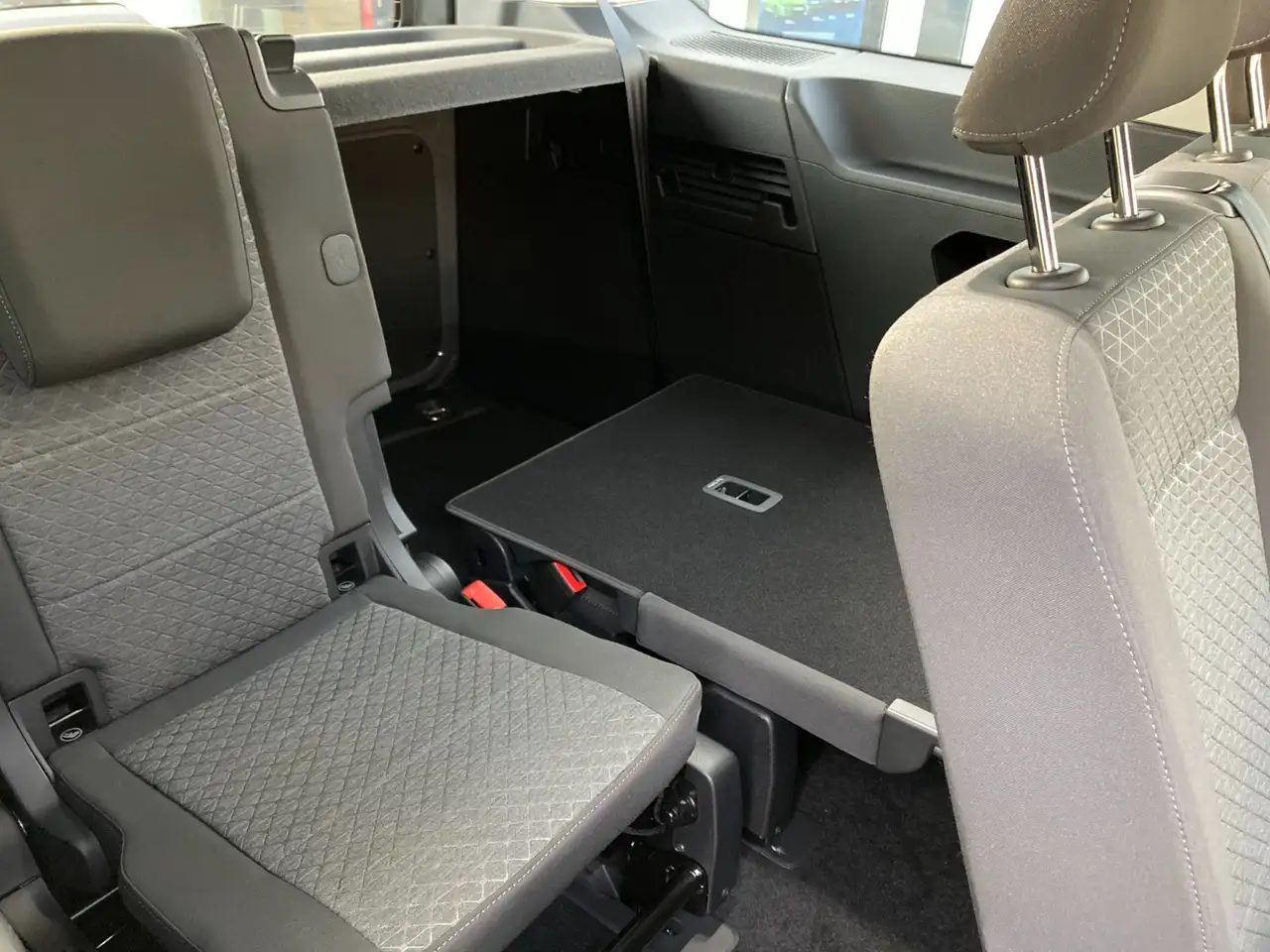Ford Tourneo 13