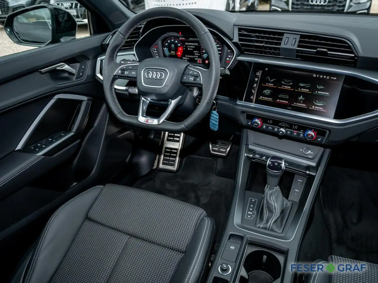 Audi Q3 4