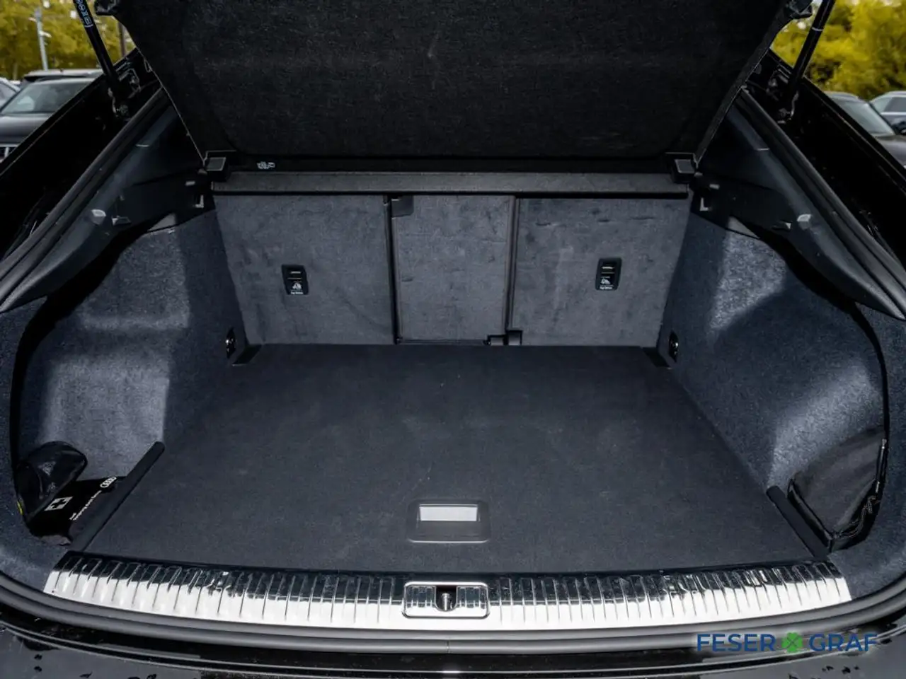 Audi Q3 9