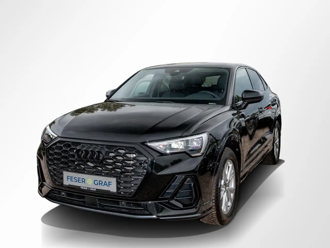 Audi Q3 11