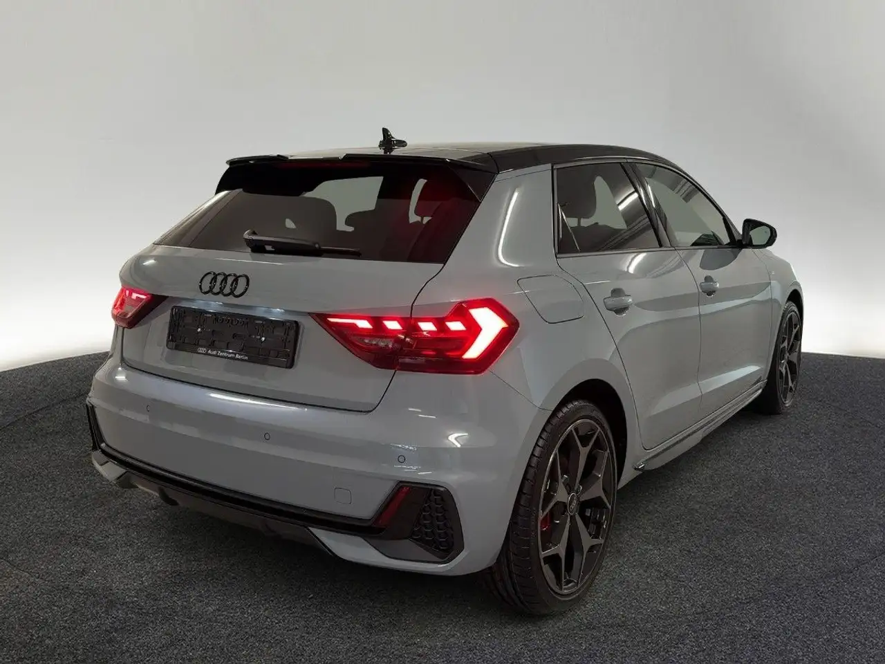 Audi A1 6