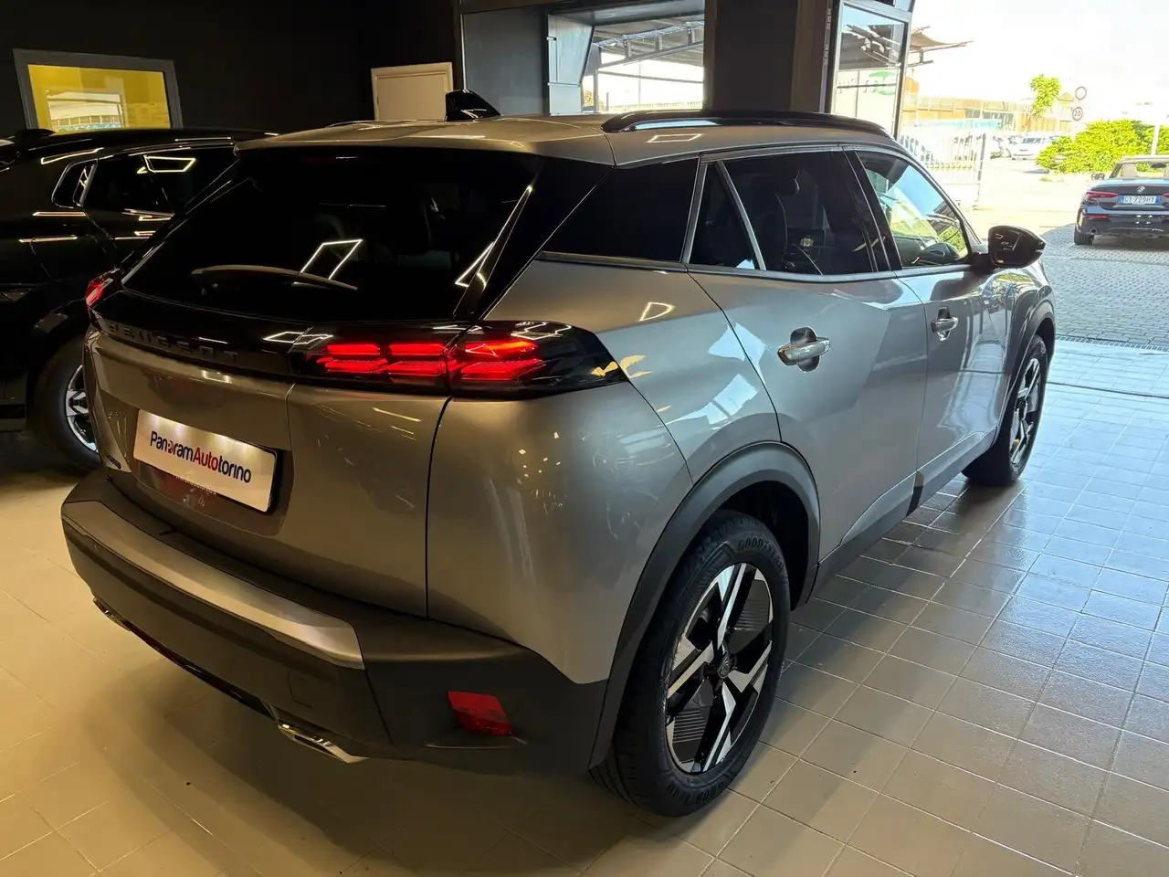 Peugeot 2008 6