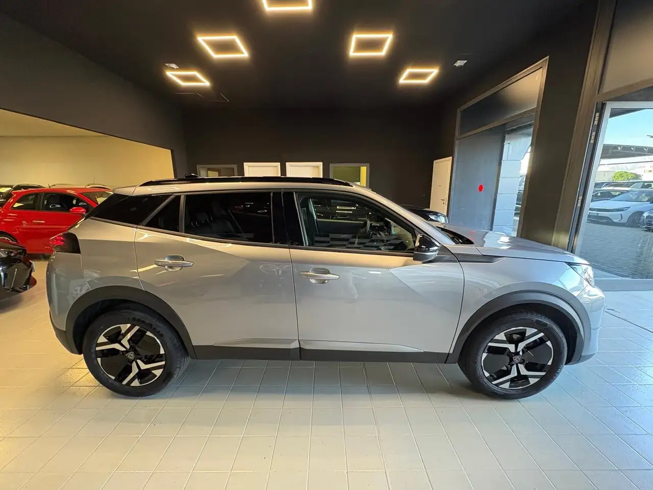 Peugeot 2008 7