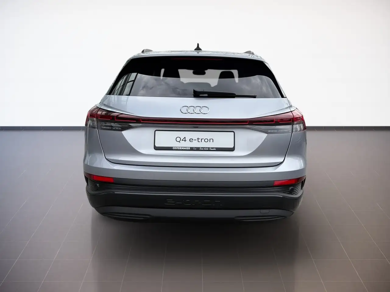 Audi Q4 5