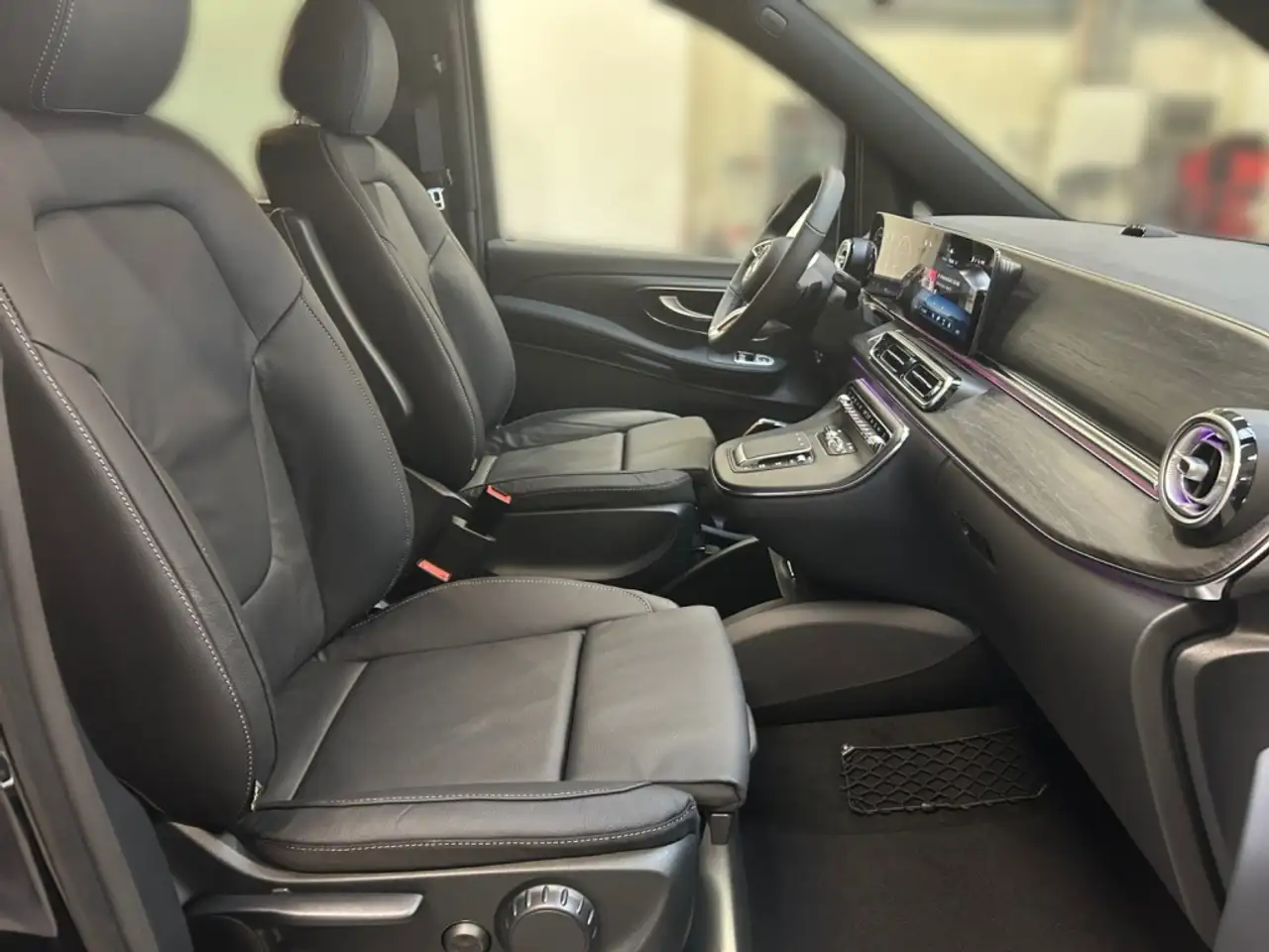 Mercedes-Benz V 300 11
