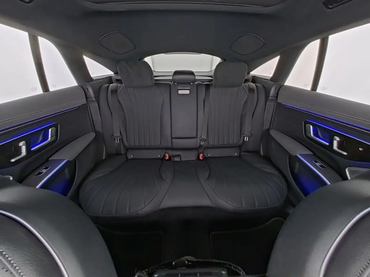 Mercedes-Benz EQS 7