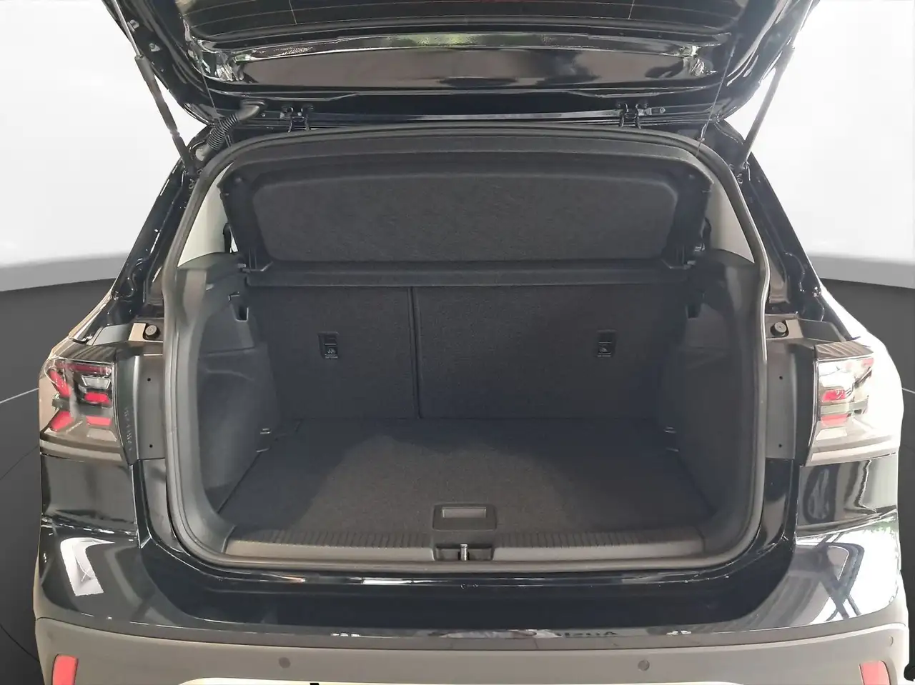 Volkswagen T-Cross 11