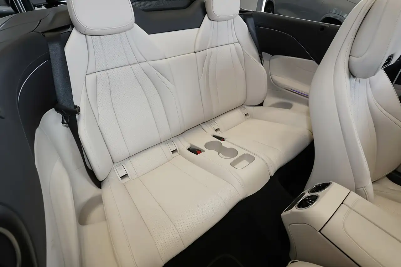Mercedes-Benz CLE 200 6