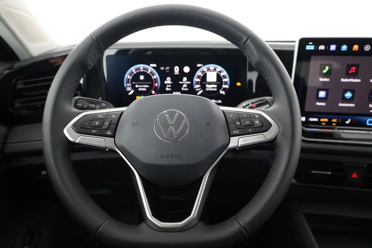 Volkswagen Tiguan 7