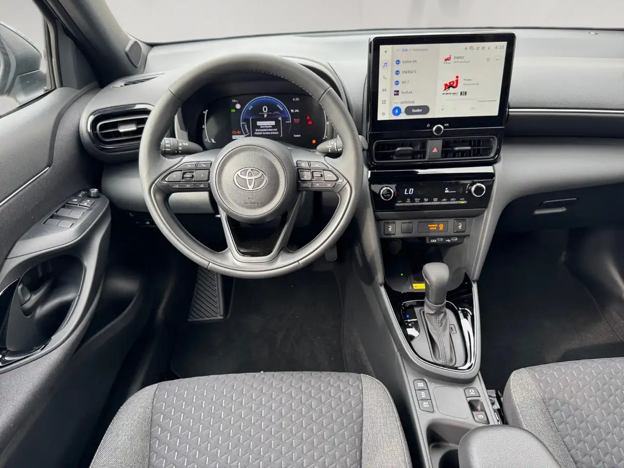 Toyota Yaris 9