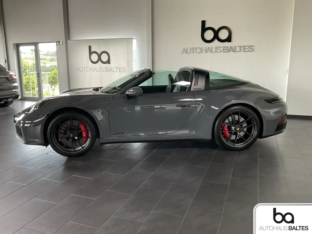 Porsche 992 911 3