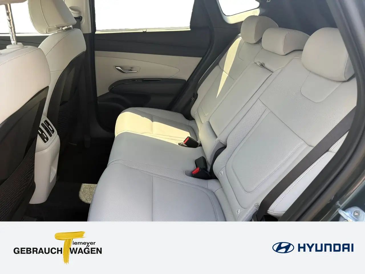 Hyundai TUCSON 11