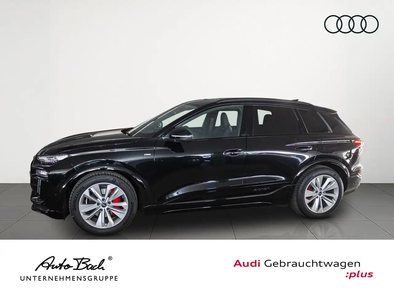 Audi Q6 4