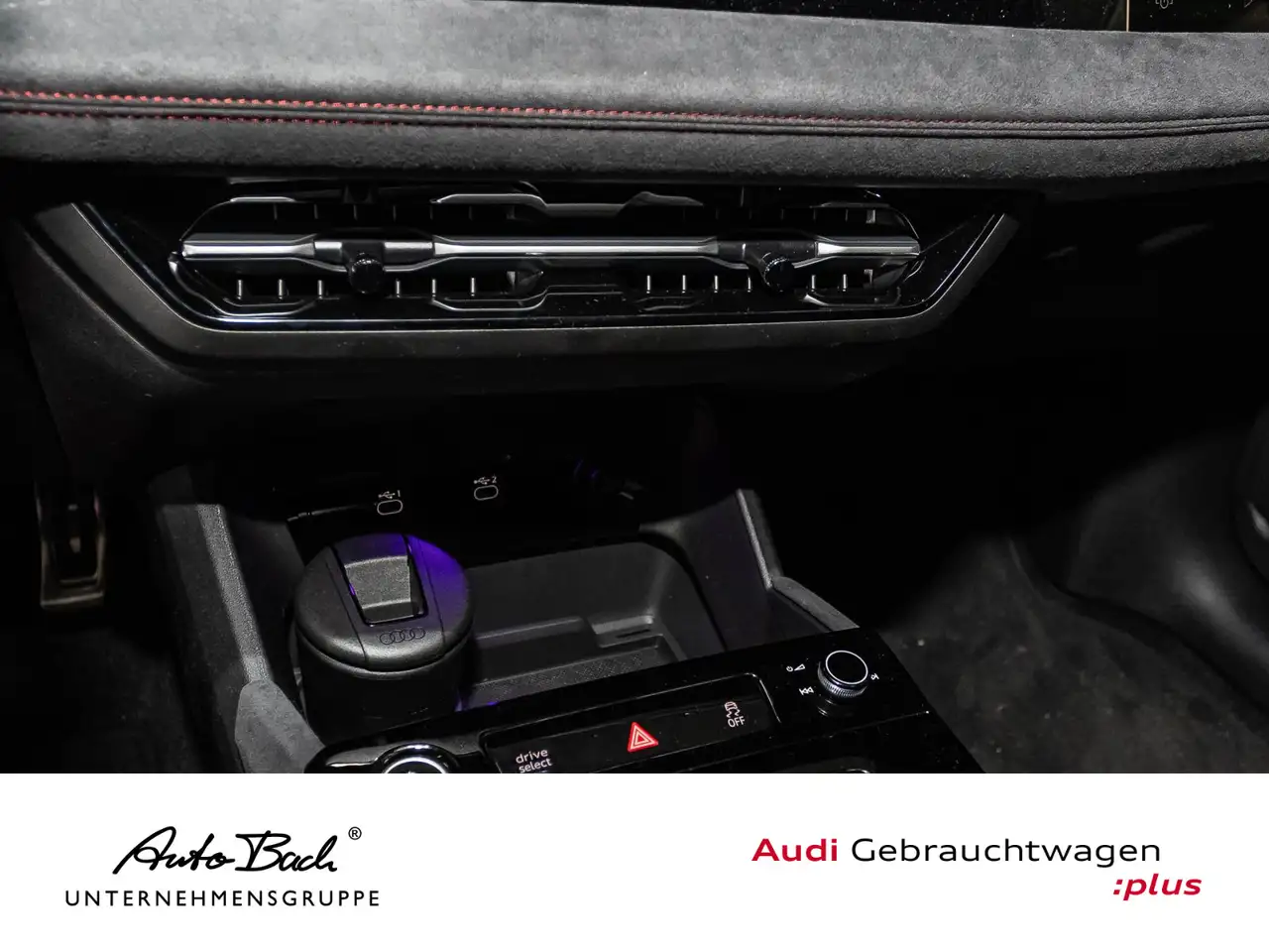 Audi Q6 16