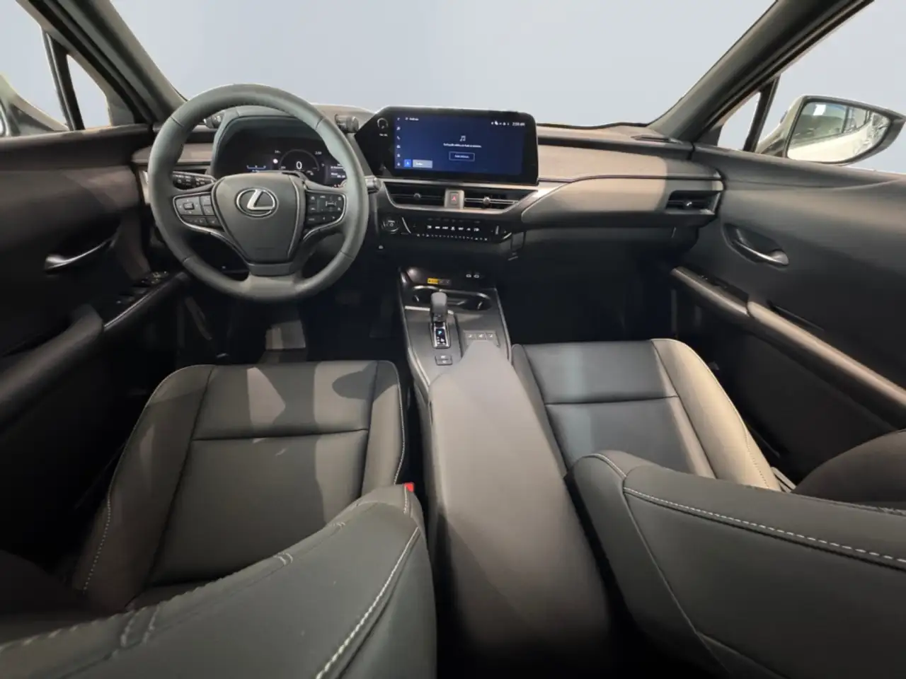Lexus UX 9
