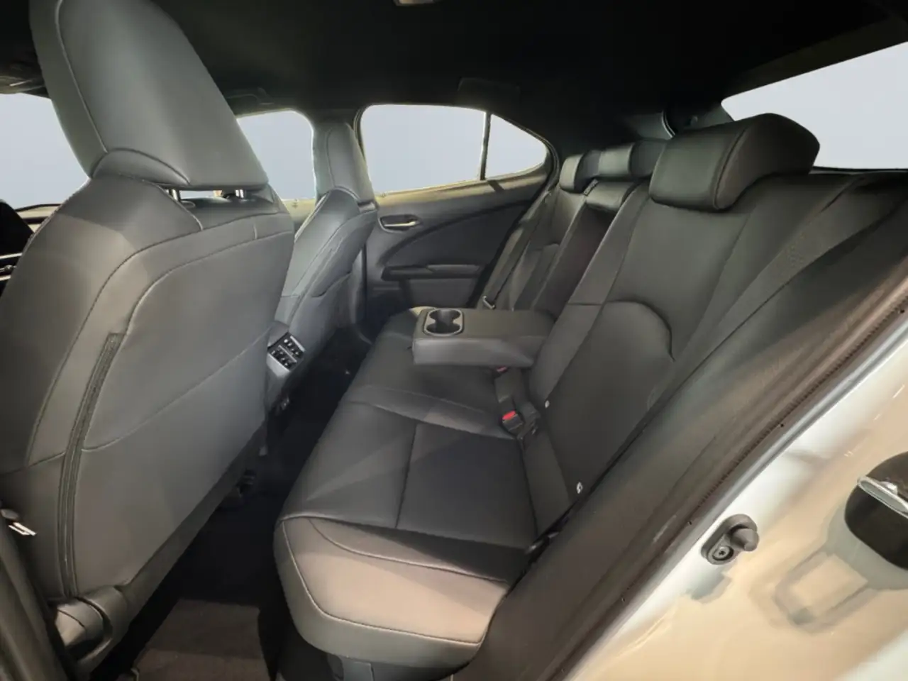 Lexus UX 11