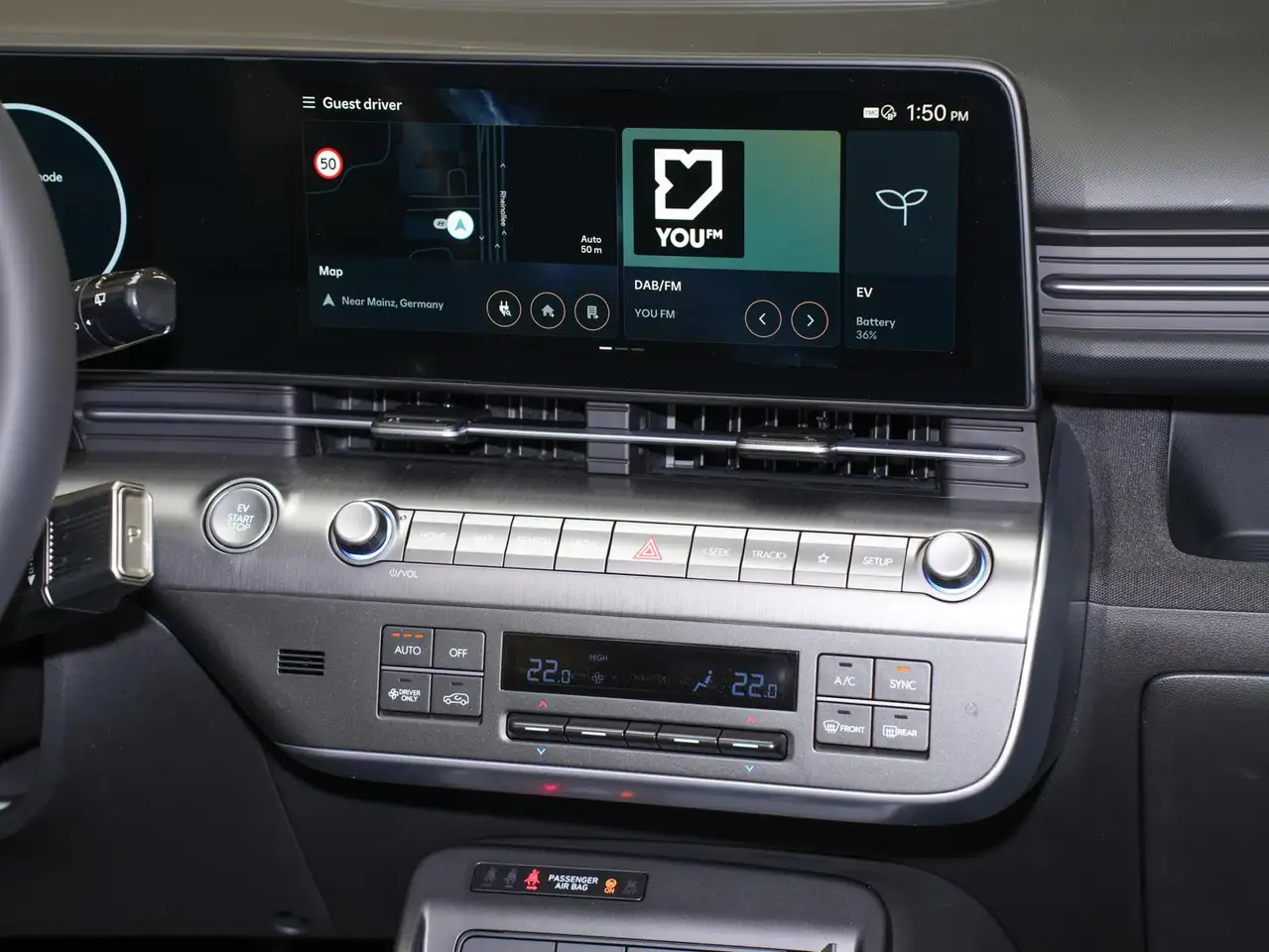 Hyundai KONA 4