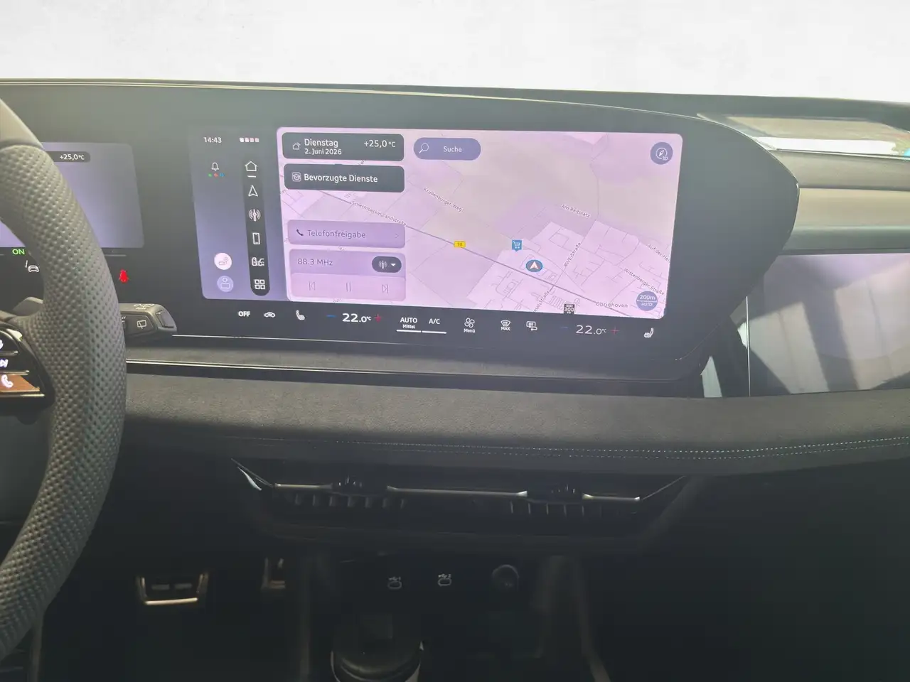 Audi Q6 14