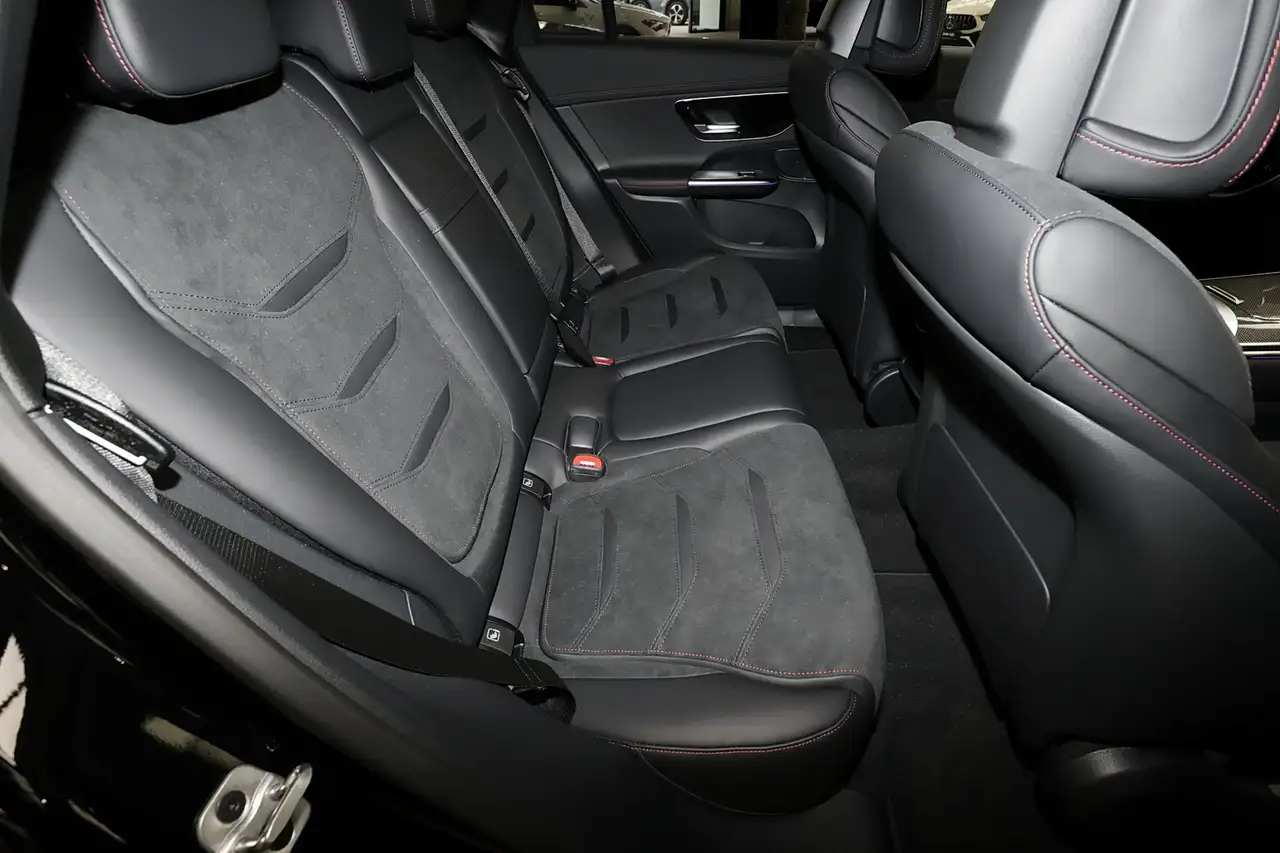 Mercedes-Benz GLC 43 6