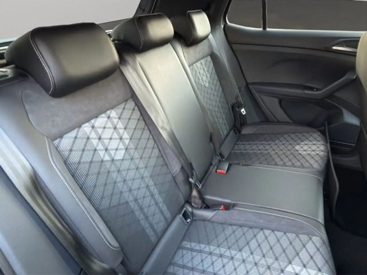 Volkswagen T-Cross 14