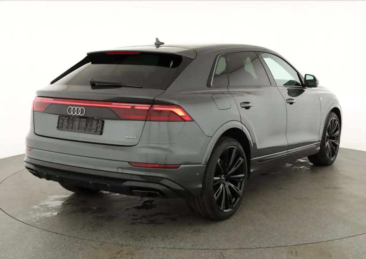 Audi Q8 50 4
