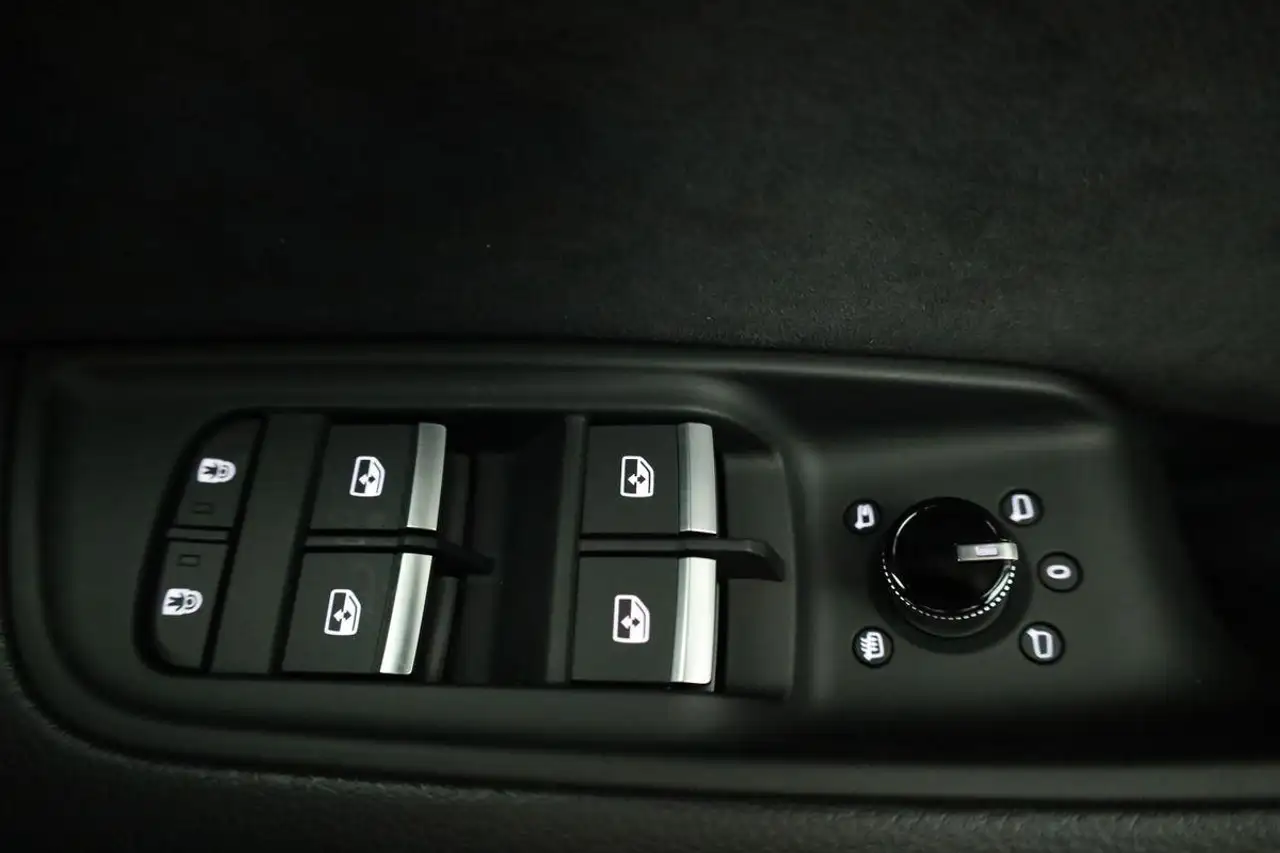 Audi Q8 50 9