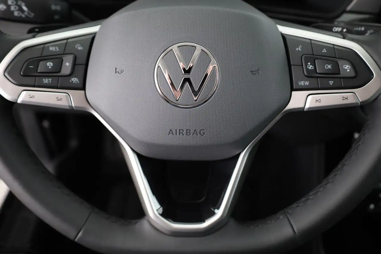Volkswagen T-Cross 8