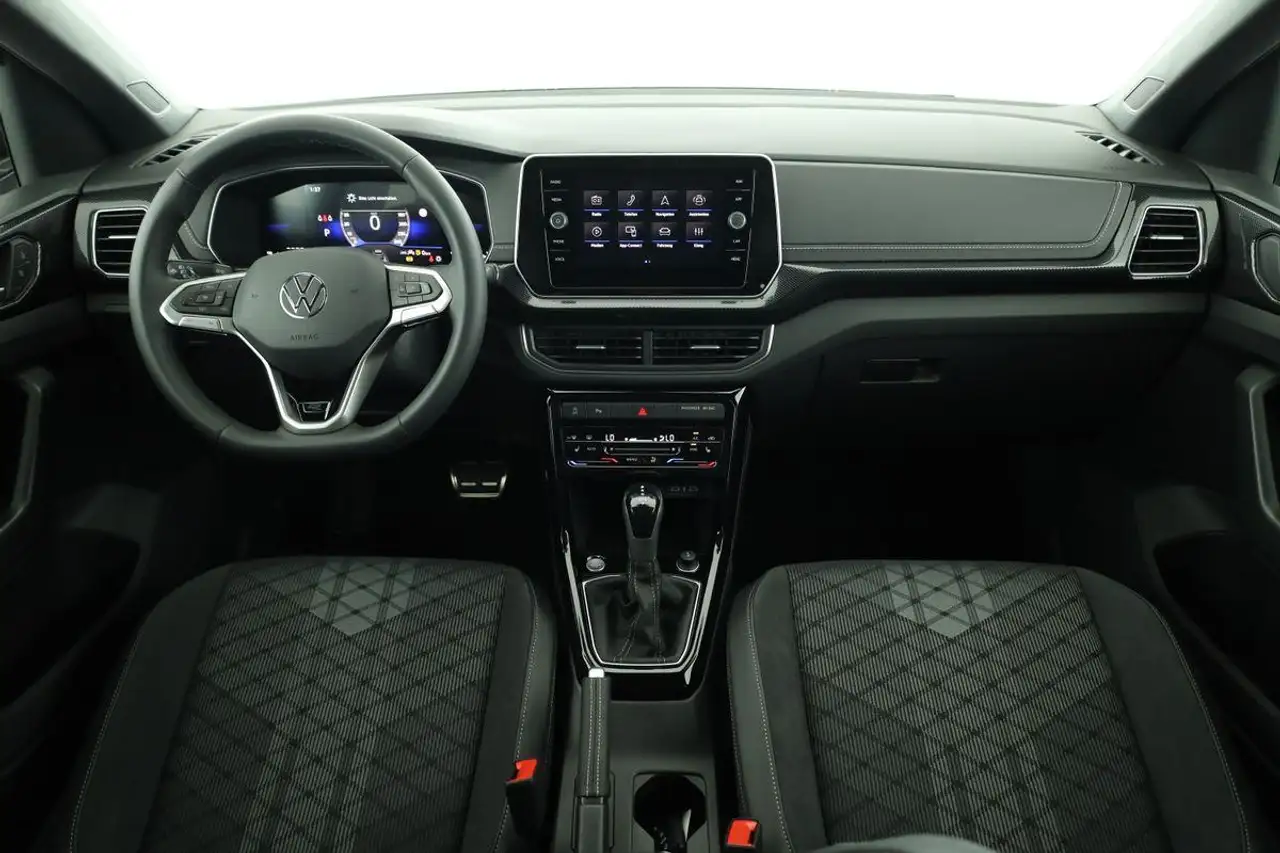 Volkswagen T-Cross 6
