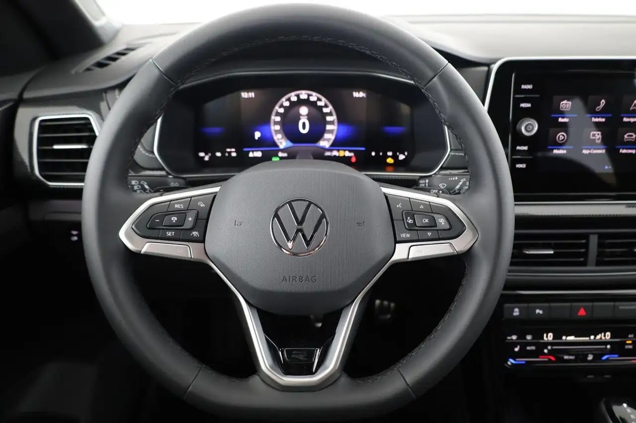 Volkswagen T-Cross 7