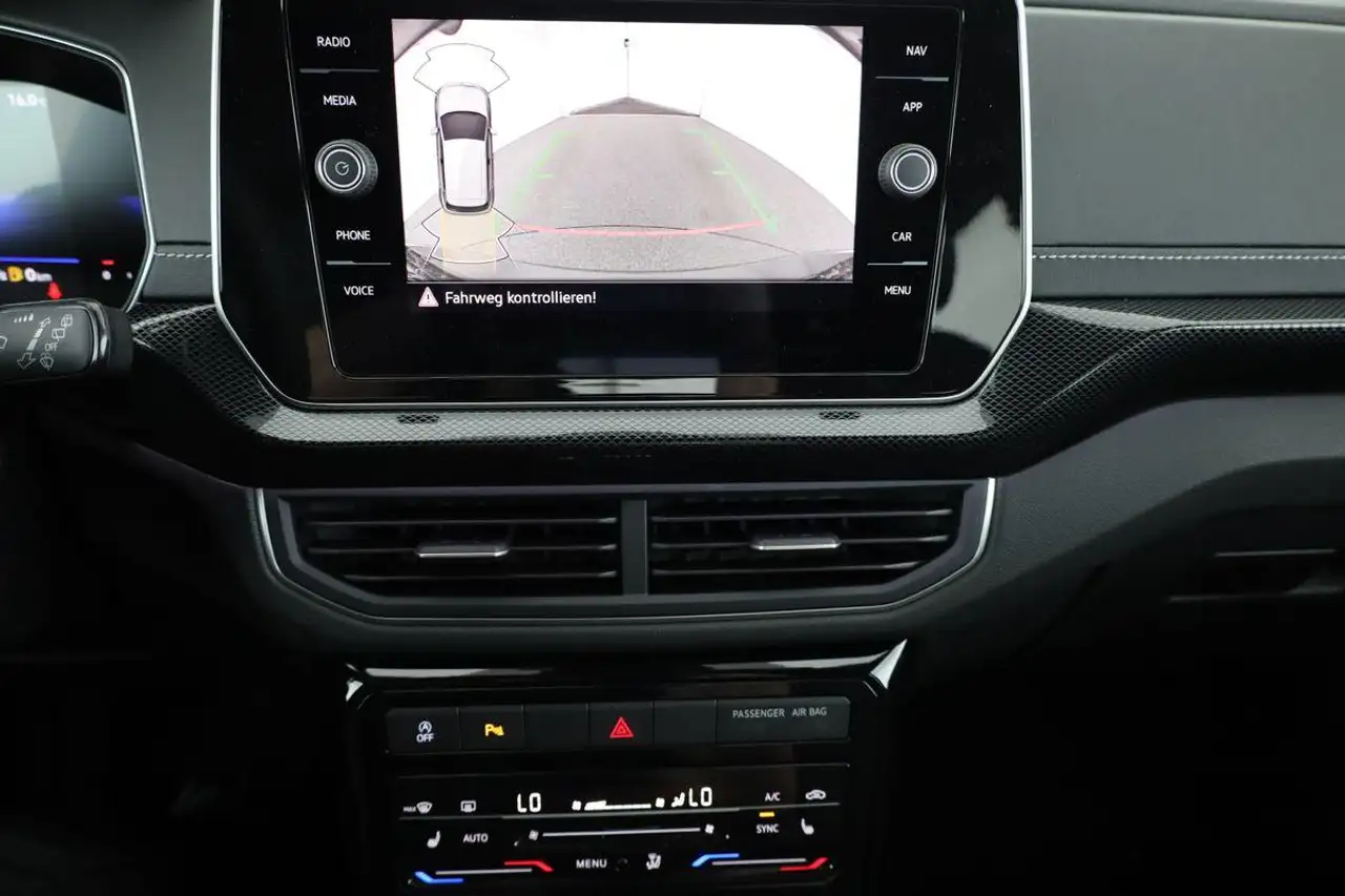 Volkswagen T-Cross 8