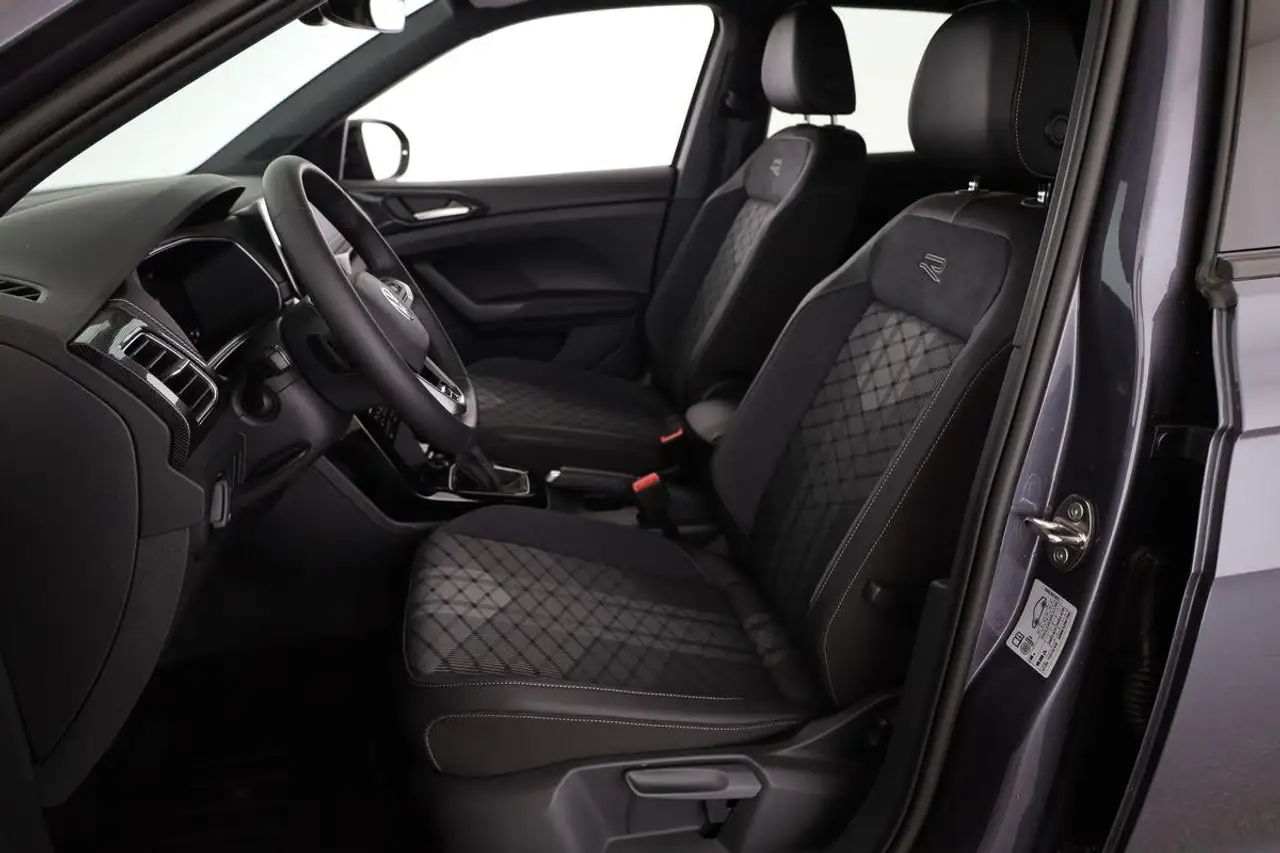 Volkswagen T-Cross 11