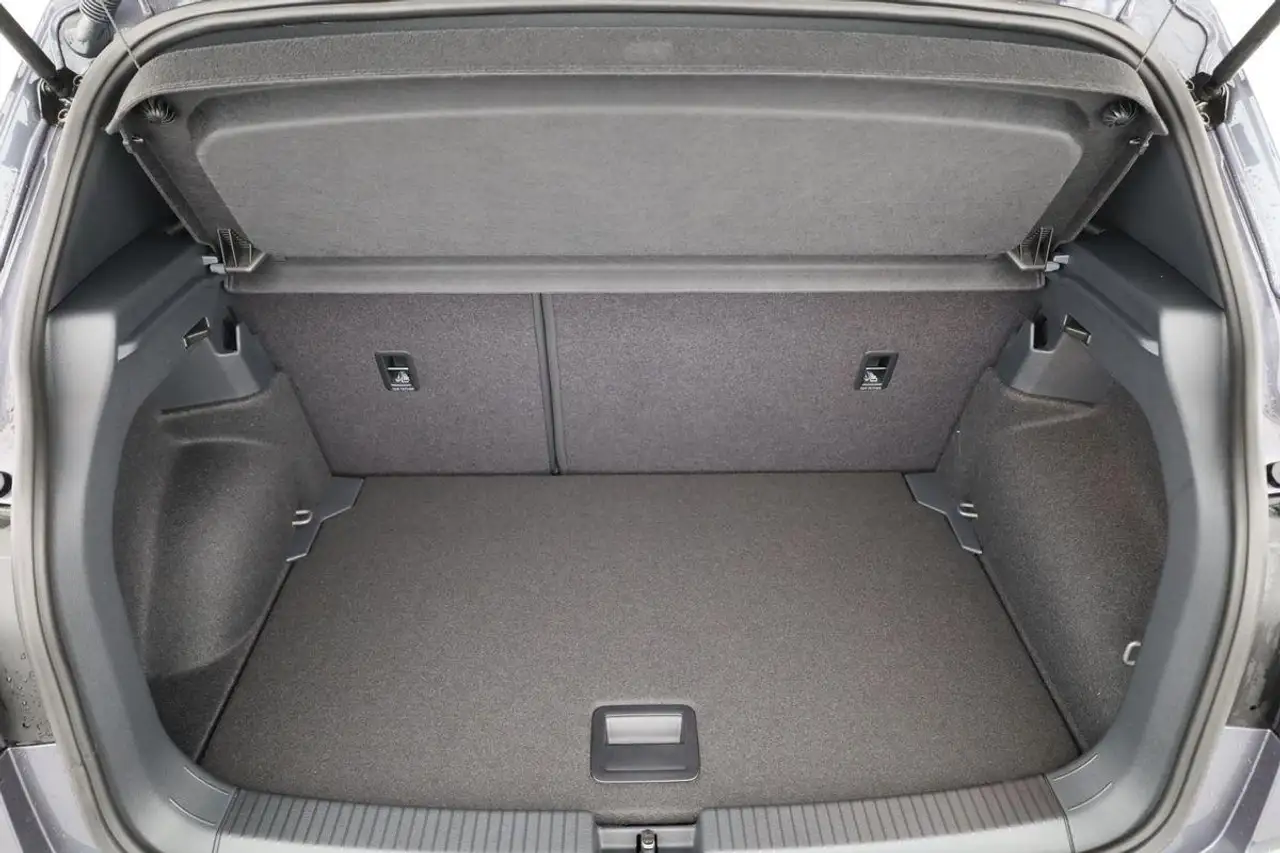 Volkswagen T-Cross 13