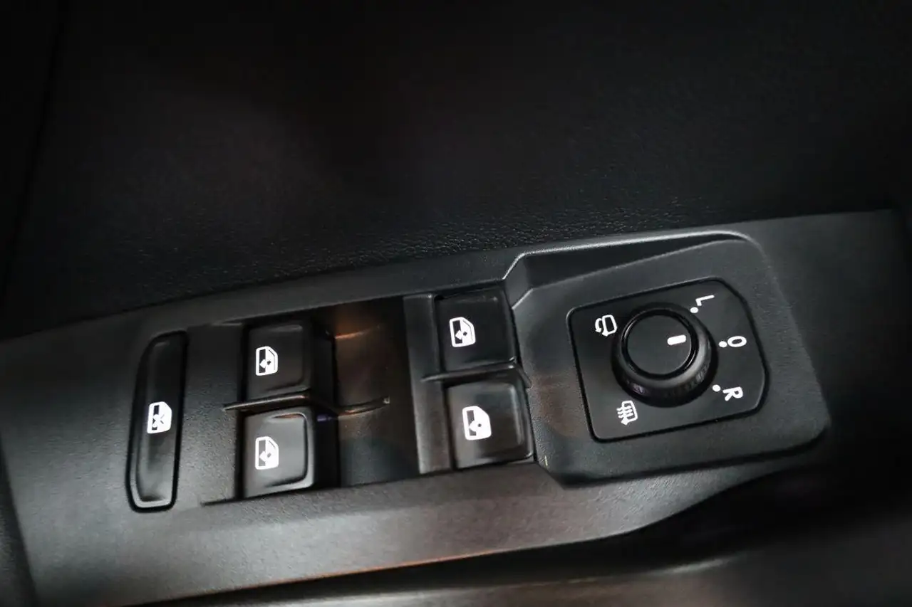 Volkswagen T-Cross 9