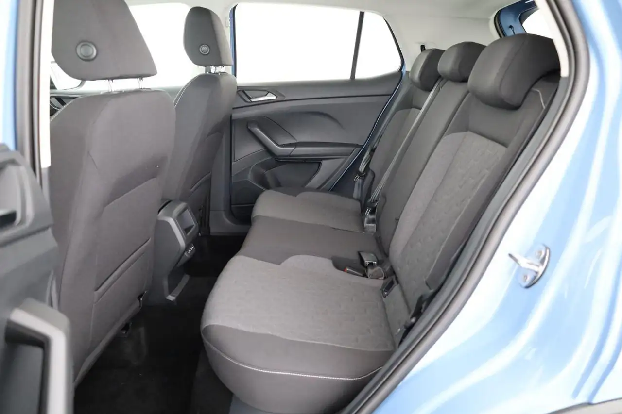 Volkswagen T-Cross 12