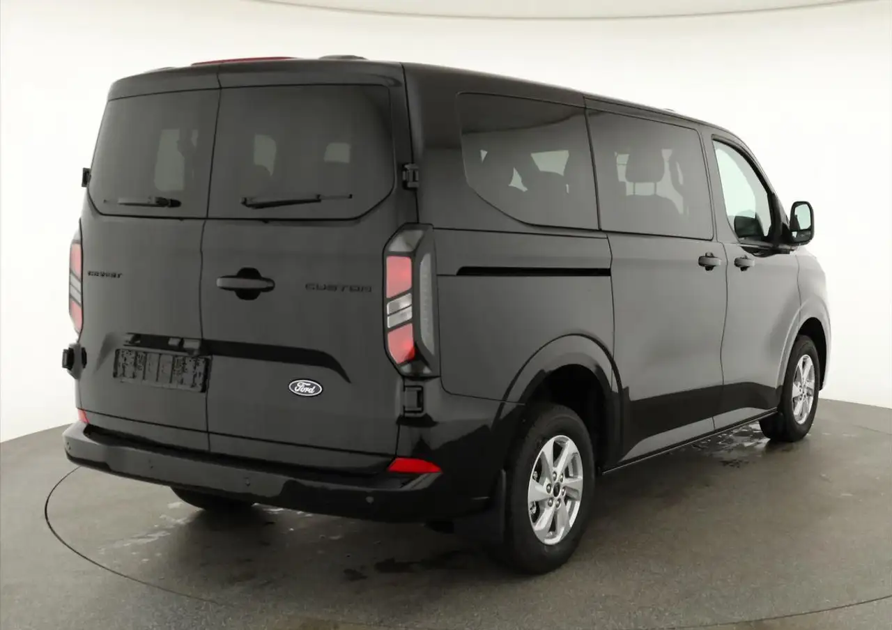 Ford Transit 4