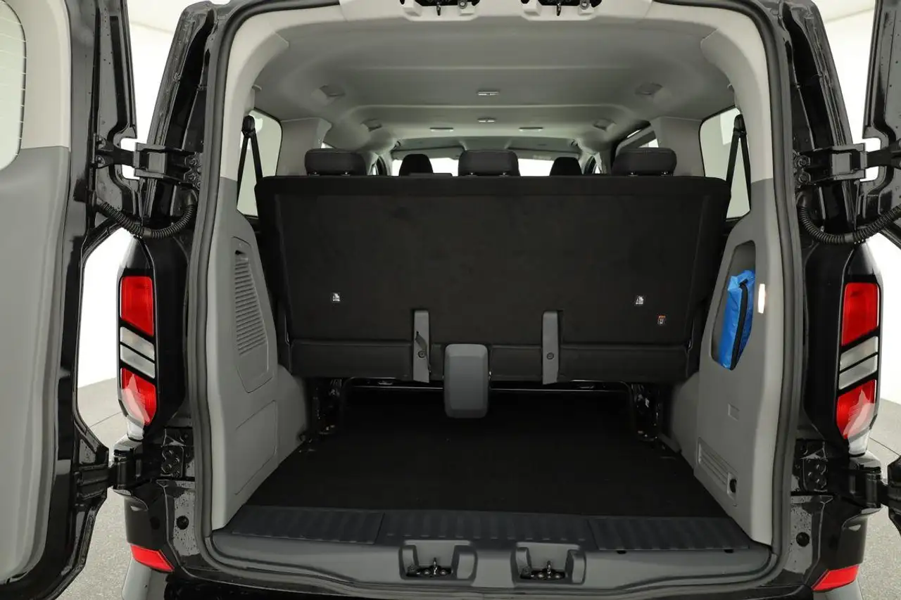 Ford Transit 14