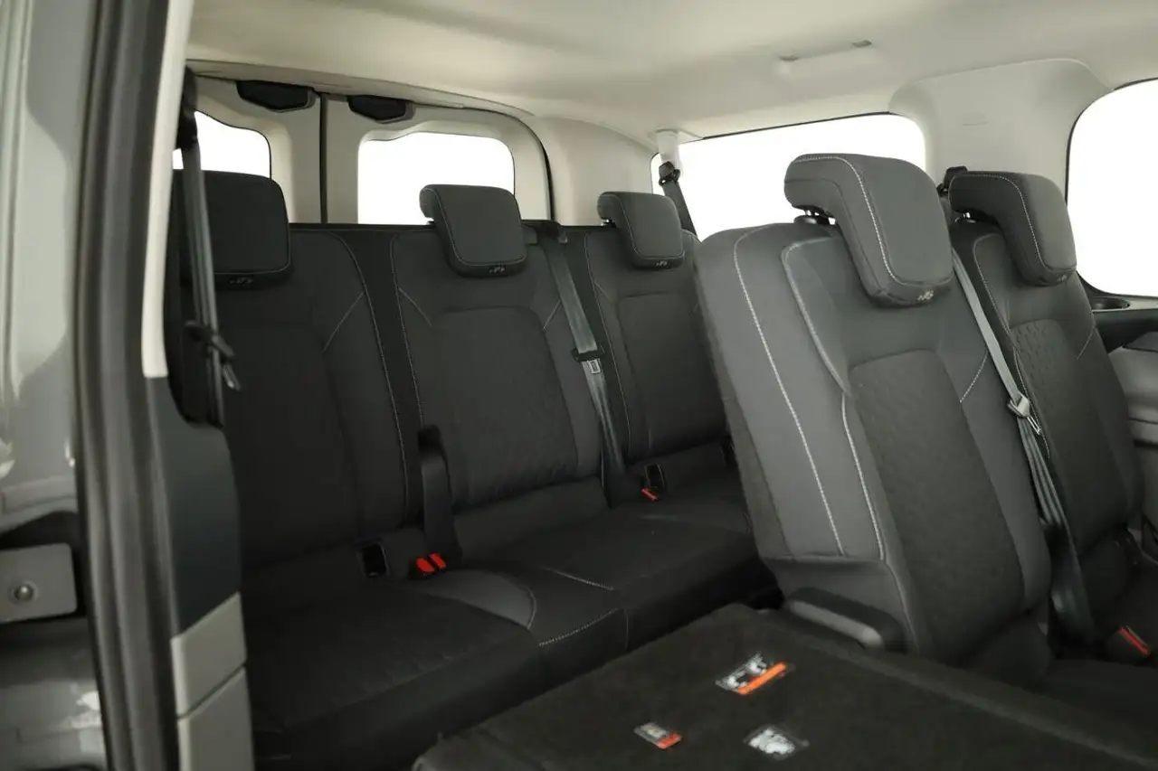 Ford Transit 13