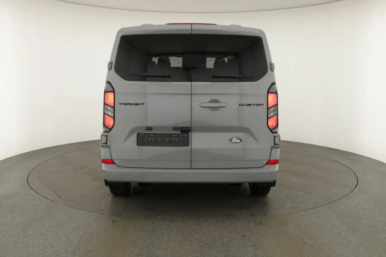 Ford Transit 16