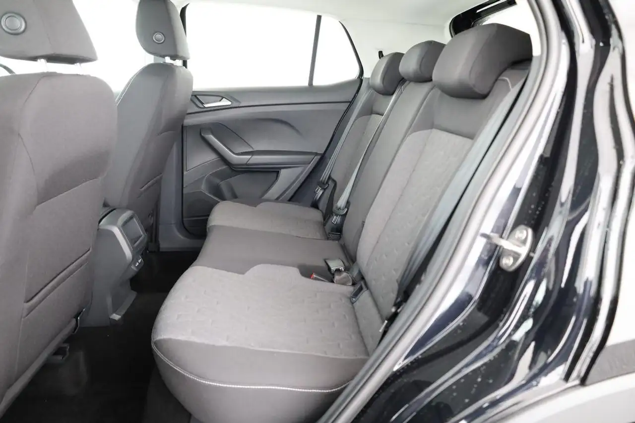 Volkswagen T-Cross 12