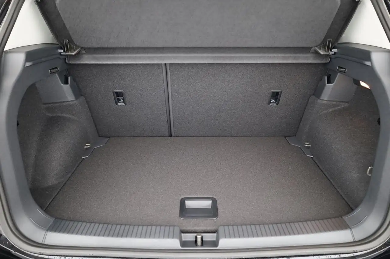 Volkswagen T-Cross 13