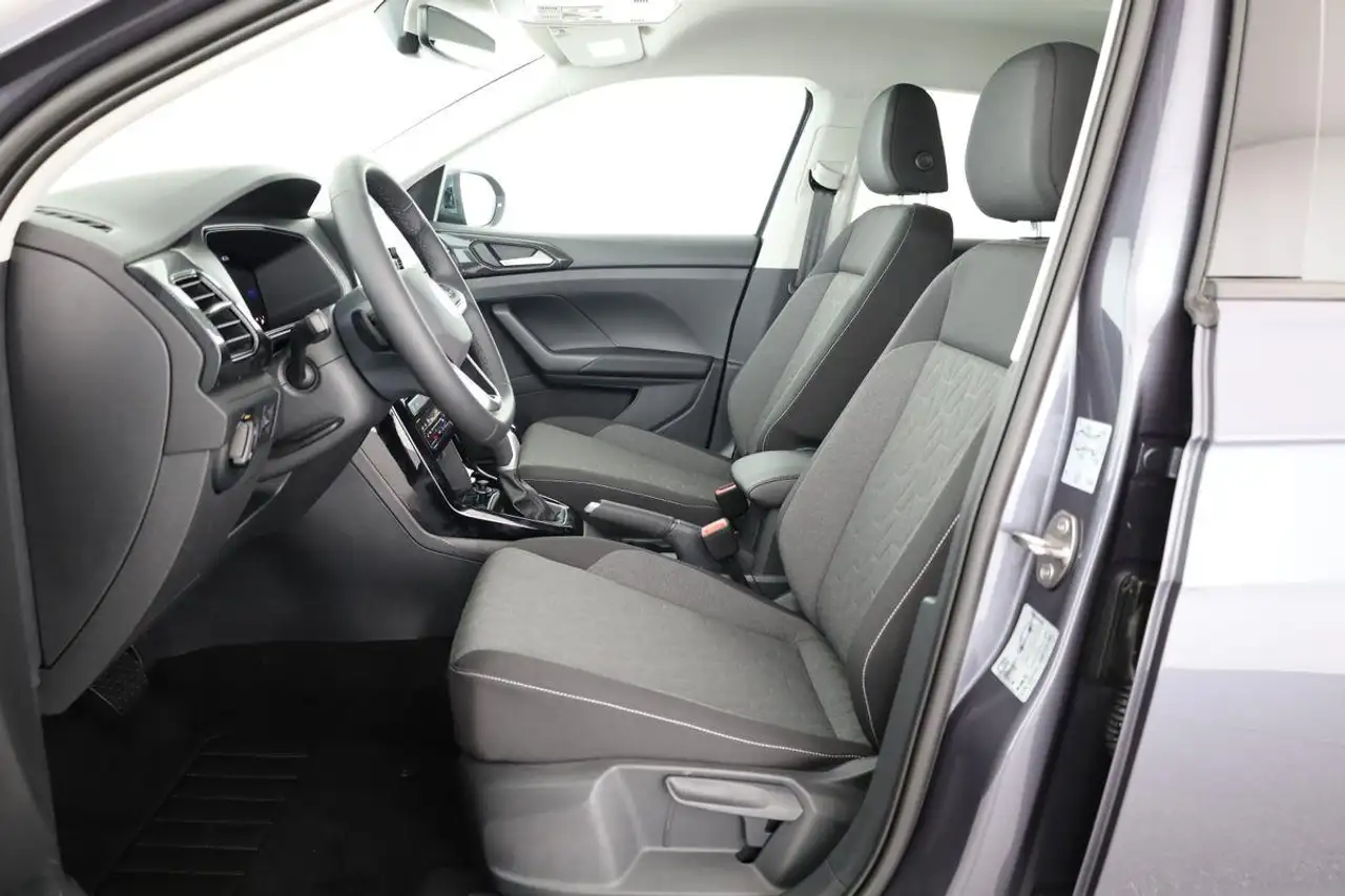 Volkswagen T-Cross 11