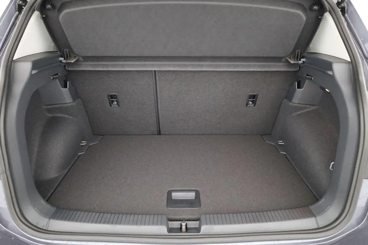 Volkswagen T-Cross 13